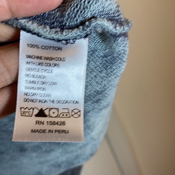 Leallo Women’s Button Down Shacket - Picture 7 of 8